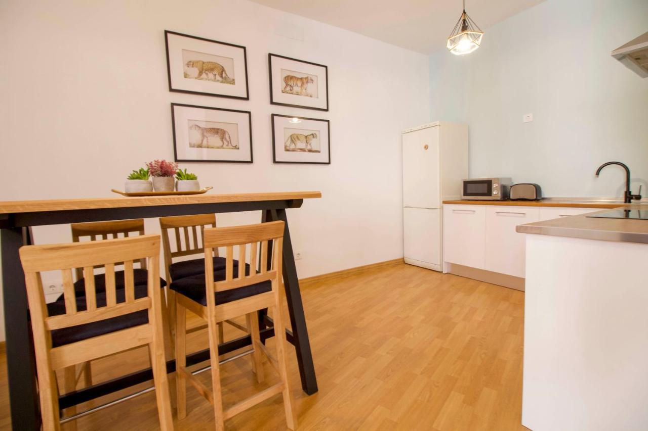 Apartments Ole - Tetuan Σεβίλλη Εξωτερικό φωτογραφία
